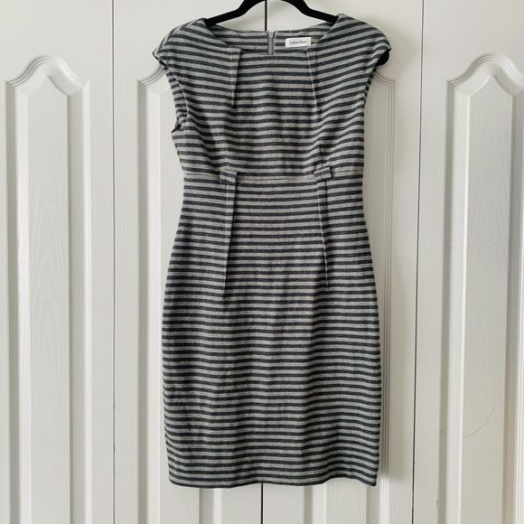 Calvin Klein Dress Womens 4 Sheath Cap Sleeve Bateau Neck Knit Gray Stripe Work - Picture 1 of 10